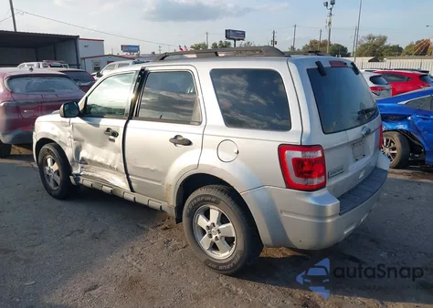 2012 Ford Escape Xlt z USA, uszkodzony, nr VIN 1FMCU9DG3CKB49679